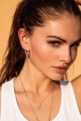 APM Monaco Boucles d'Oreilles Fleur en Or Jaune