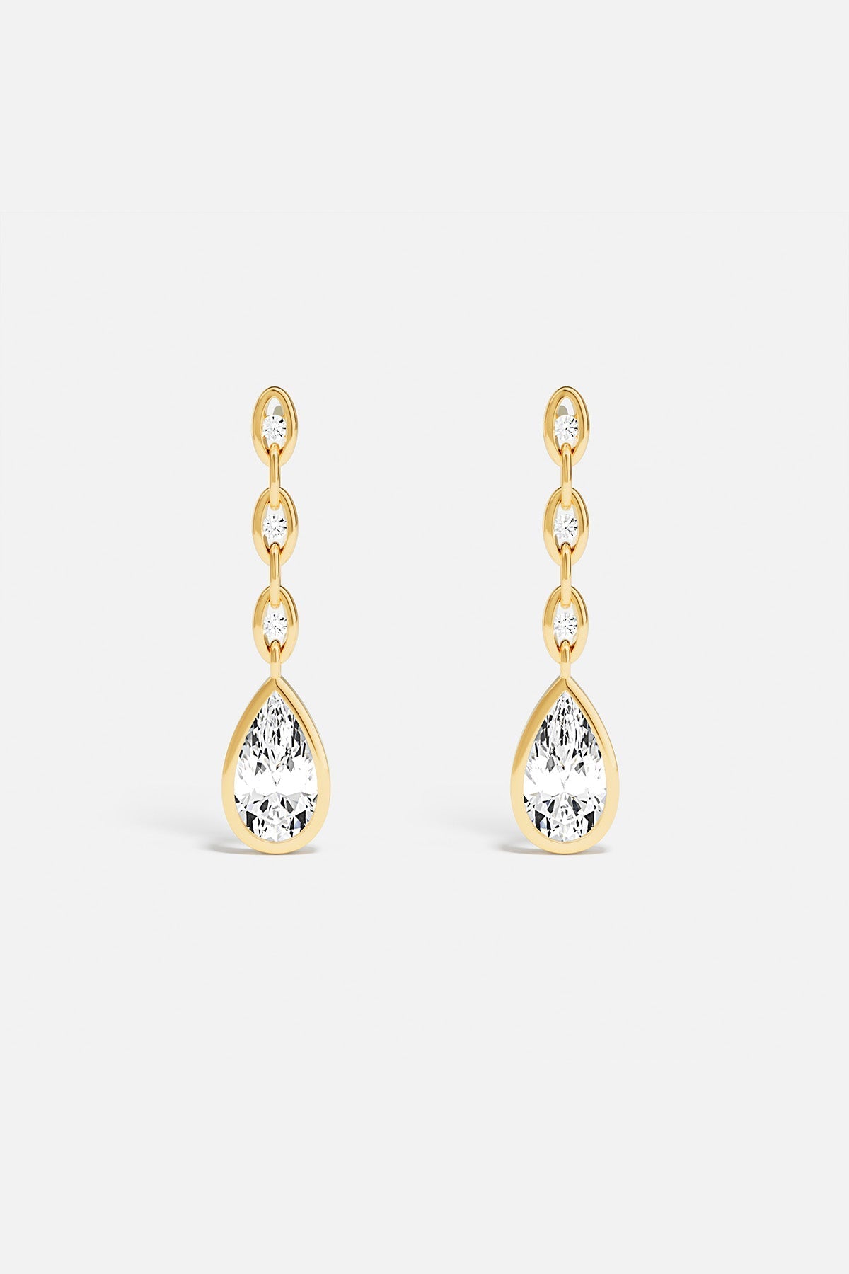 APM MONACO Boucles d'Oreilles Chaîne Éclat