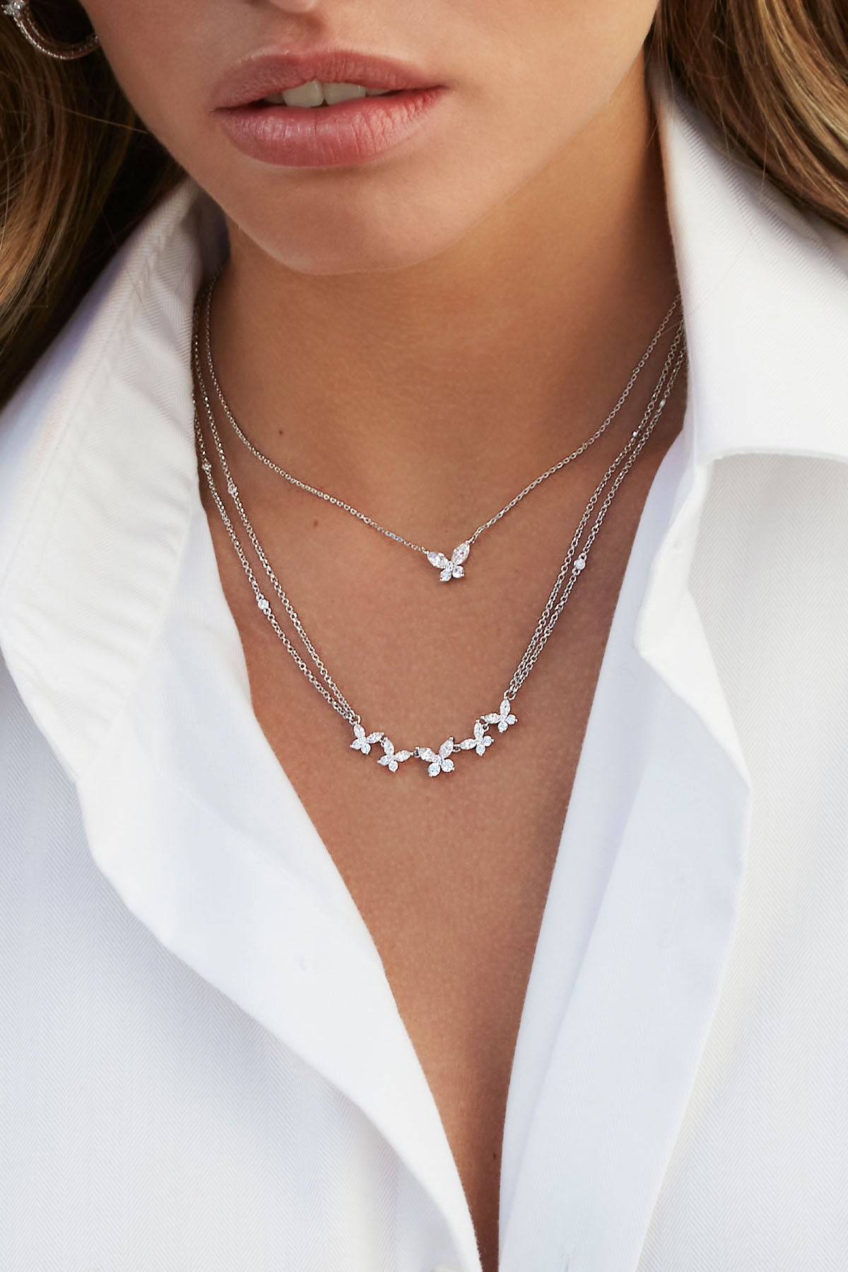 APM Monaco Collier Ajustable Papillon Double Chaîne en Argent