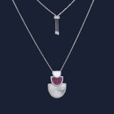 Collier Ajustable Fuchsia Demi-Lune avec Nacre