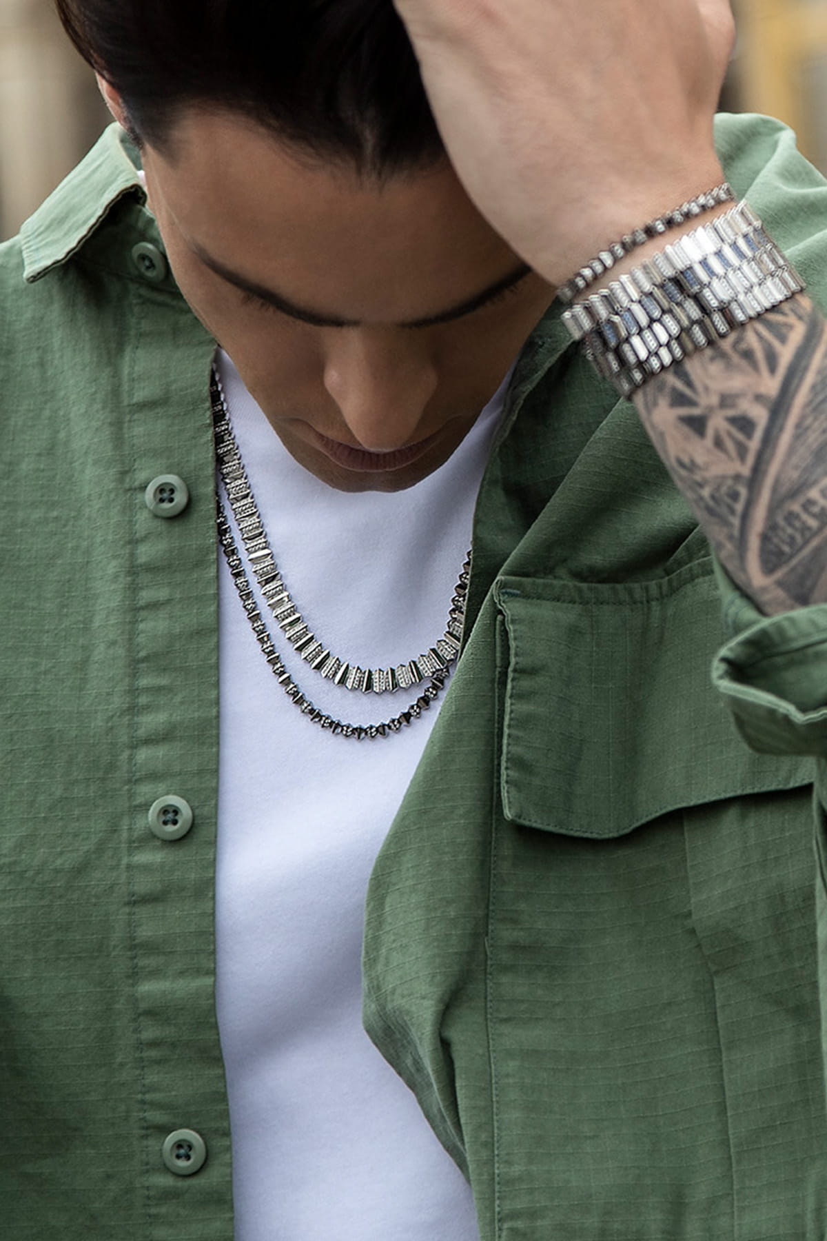 Collier Up and Down